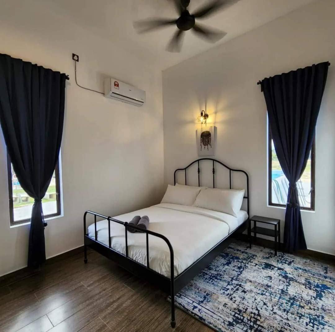 Kamalia Villas Kampung Penarik Ngoại thất bức ảnh